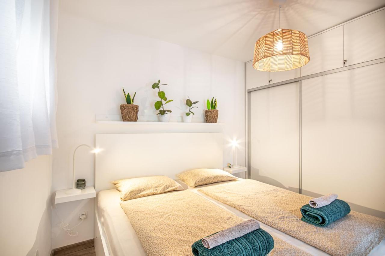 Apartment Vera Makarska Exterior photo